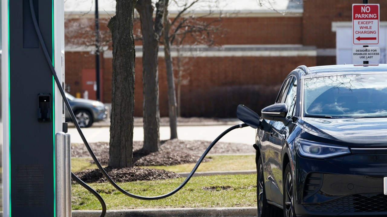 Electric vehicles expected to triple in Kansas over 5 years