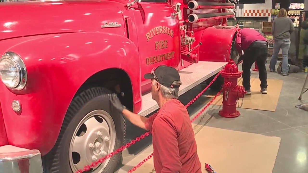 Antiques from former Riverside Red X going up for auction