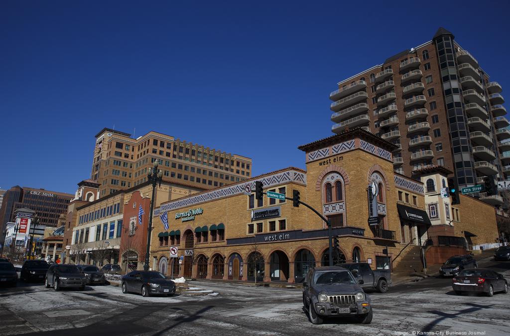 Country Club Plaza defaults on nearly $300 million in debt