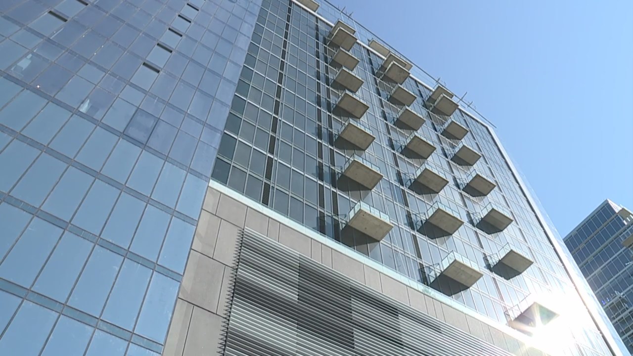 Three Light apartment tower opens in downtown Kansas City