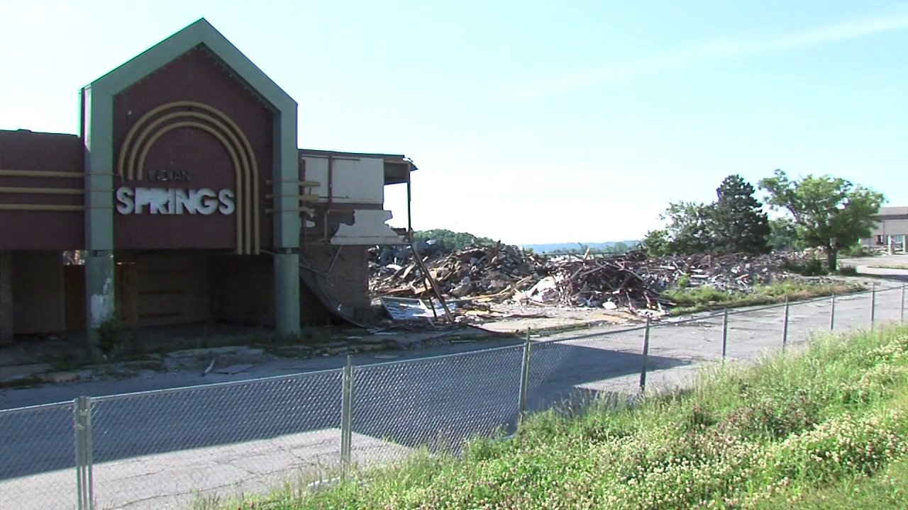 Wyandotte County looks to redevelop former KCK mall site