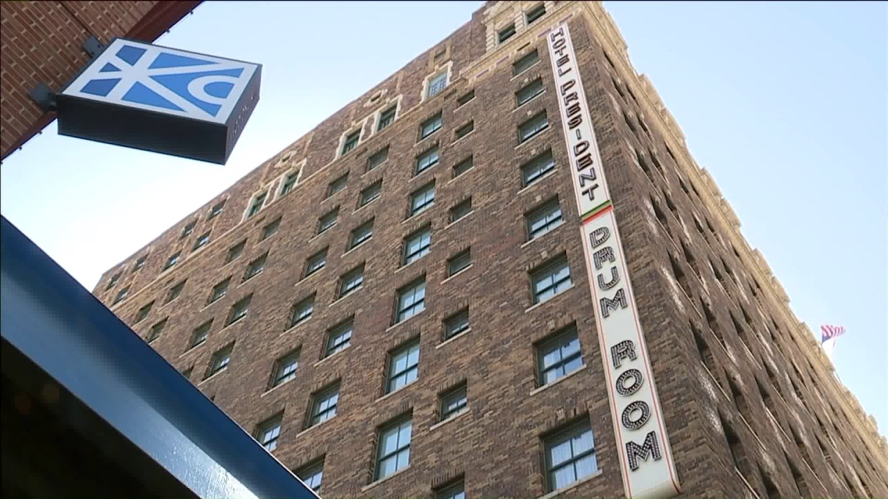 Local restaurant reopens in Kansas City Power & Light District