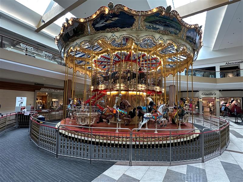 Carousel closing soon at Oak Park Mall in Overland Park
