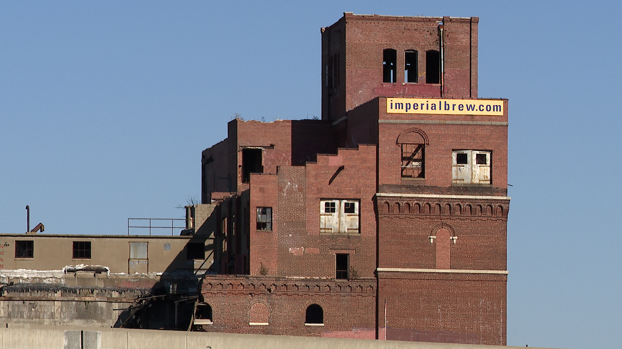 Demolition begins on Imperial Brewing building in Kansas City