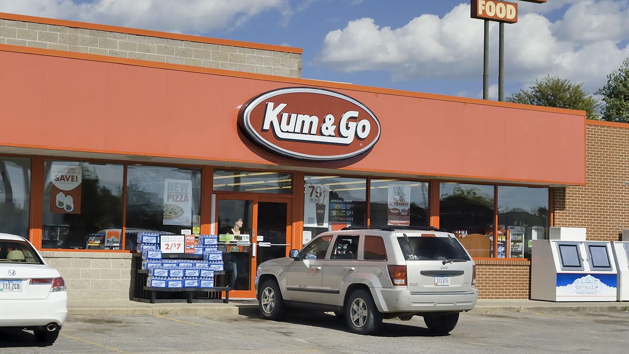 Maverik to phase out Kum & Go brand in 2025